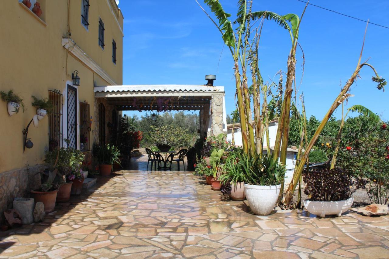 Alojamiento Rural Masia Valldeperez 람폴라 외부 사진